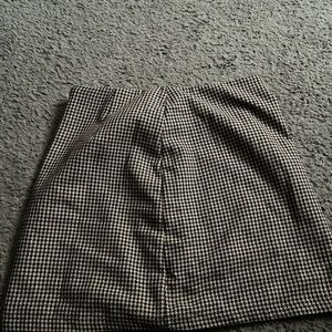 shein brown plaid skirt (without tags but barley worn)